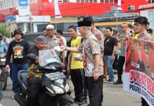 Polres dan Kejari Bungo Kompak Berbagi di Jumat Berkah