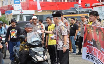 Polres dan Kejari Bungo Kompak Berbagi di Jumat Berkah