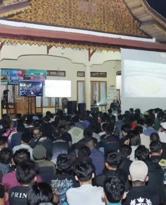 Bupati Dedy Putra dan Forkopimda Nobar Final Piala Dunia Bersama Warga