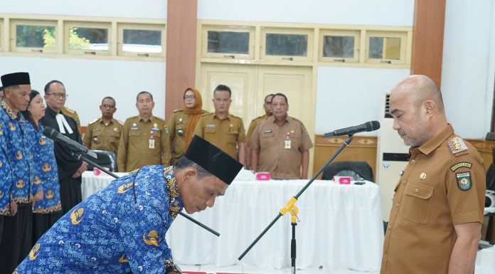 Dedy Putra Lantik 56 Kepsek SD dan SMP Negeri, Berikut Daftar Lengkapnya