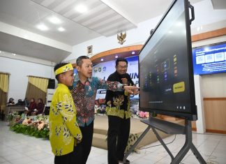 Wamendikdasmen Apresiasi Bungo Pintar, Inovasi Digital untuk Pantau Hasil Belajar Siswa